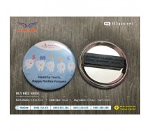 ĐỊA CHỈ LÀM PIN CÀI ÁO-HUY HIỆU NHỰA