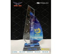 Kỷ niệm chương thủy tinh thuyền - Tri ân 