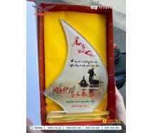 Kỷ niệm chương pha lê - mẫu thuyền 1