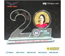 Kỷ niệm chương pha lê - 20 năm về trường